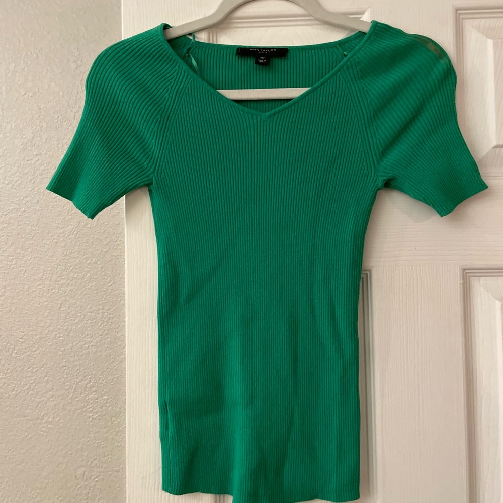 Green ribbed shirt